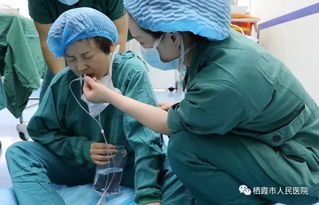 监控记录下两岁宝宝自铺被褥哄睡，温馨瞬间感动无数人