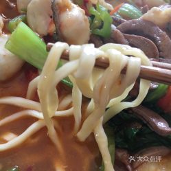 Labubu99元挂件二手炒至3000元